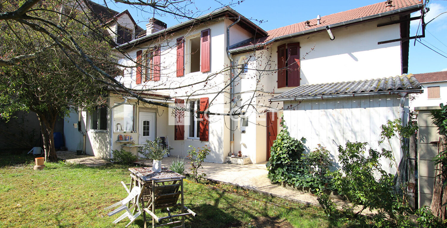 Immeuble Orthez 9 pièce(s) 174 m² — photo 1