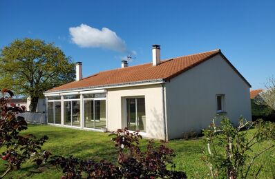 vente maison 248 000 € à proximité de La Pommeraie-sur-Sevre (85700)