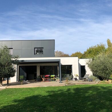 Maison 8 pièces 176 m²