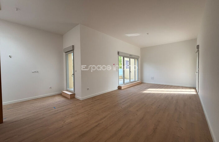 Résidence de standing - Appartement avec balcon et stationnement - Montville centre - 3 pièces - 87m² — photo 3