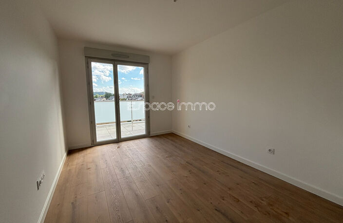Résidence de standing - Appartement avec balcon et stationnement - Montville centre - 3 pièces - 87m² — photo 4