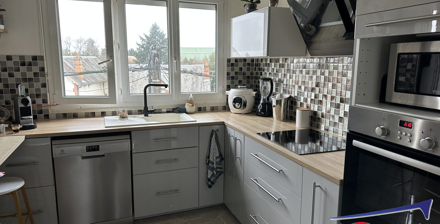 Gien centre appartement T4 de 89 m² — photo 1
