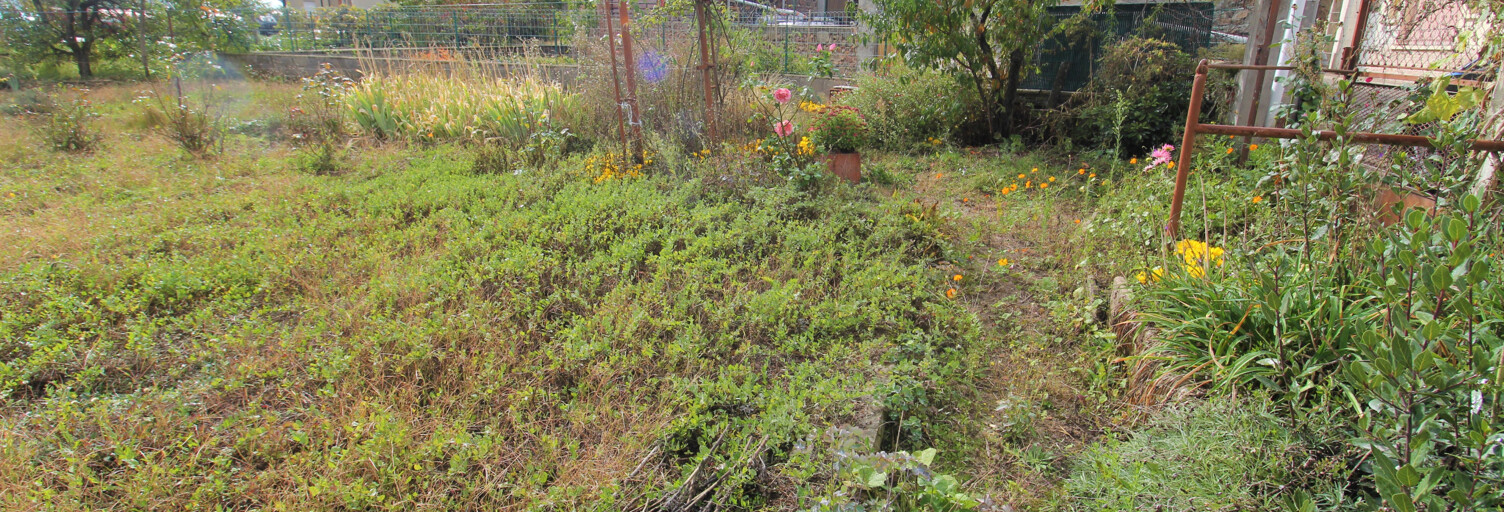 Terrain  350 m² à vendre à La Pacaudière (42310)