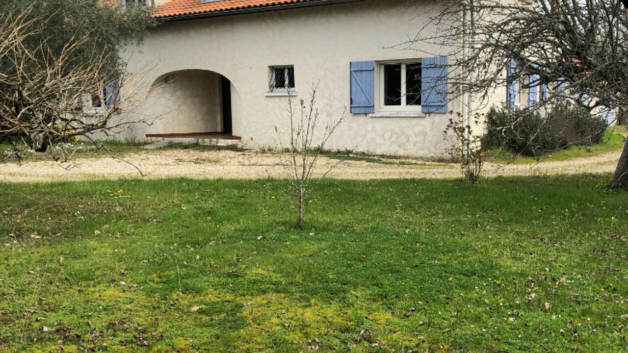 maison 11 pièces 200 m2 à vendre à Saint-Martin-de-Laye (33910)