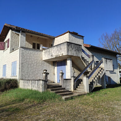 Maison 11 pièces 145000 €