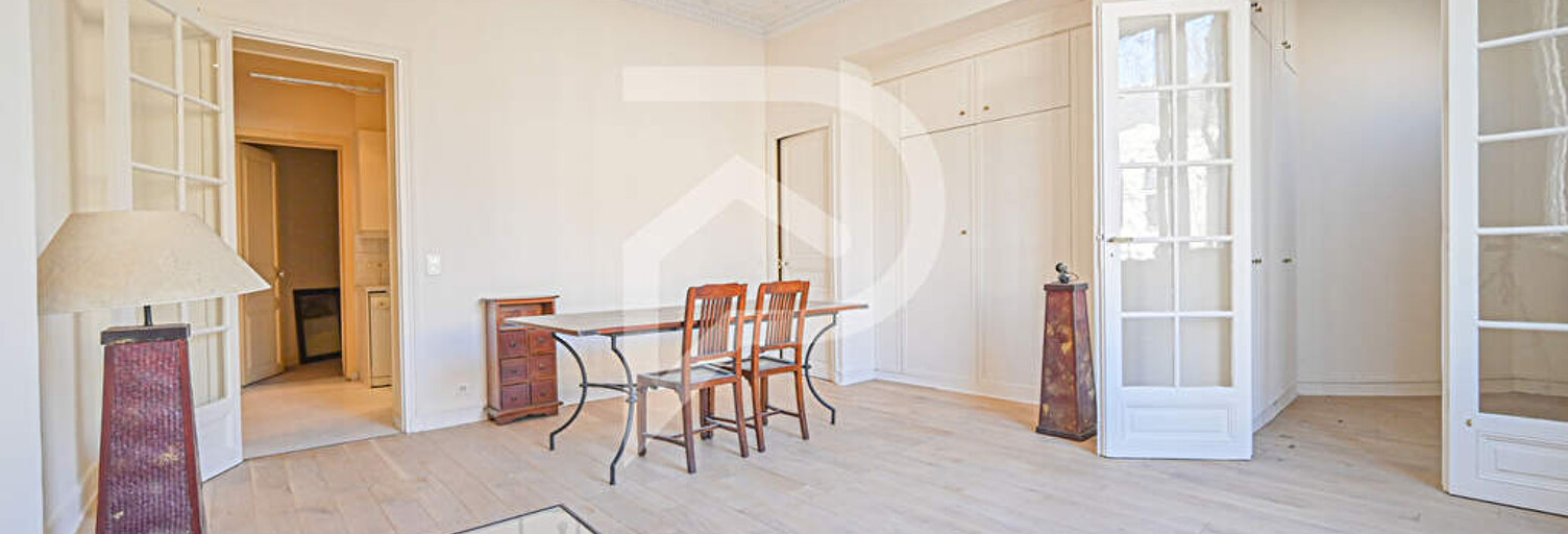 Appartement 2 Pièces 56 m² à vendre à Paris 7 (75007)