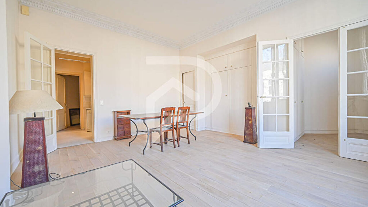 appartement 2 pièces 56 m2 à vendre à Paris 7 (75007)