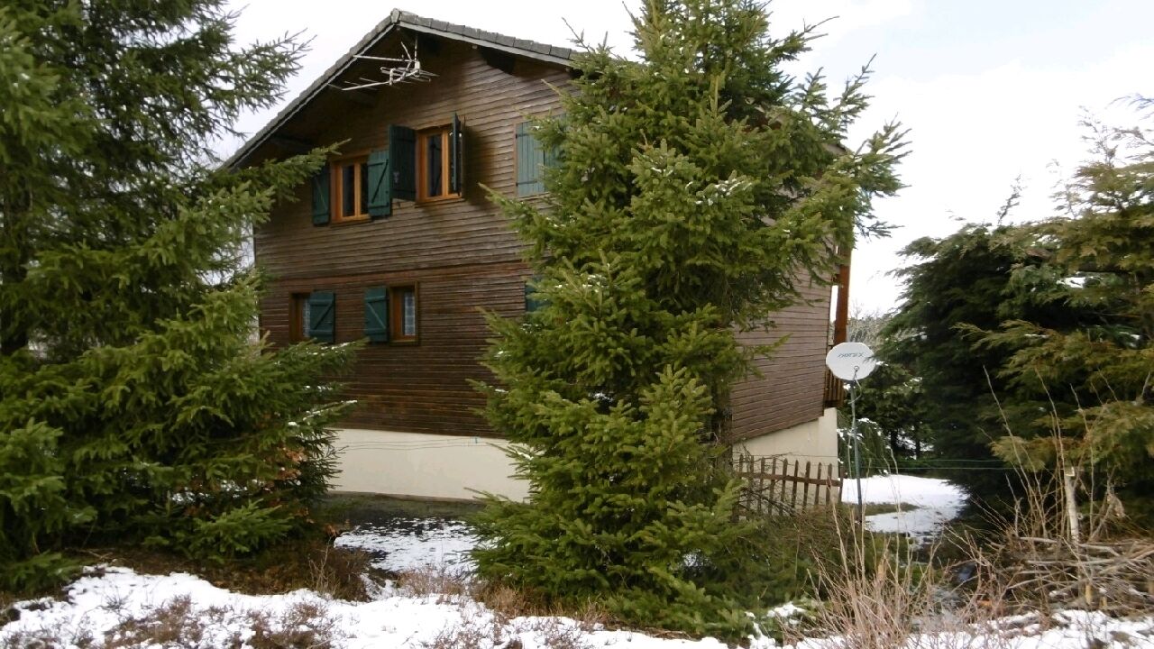 maison 5 pièces 80 m2 à vendre à Saint-Genès-Champespe (63850)
