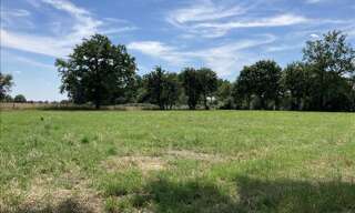 Terrain  1960 m² à vendre à Nozières (18200)