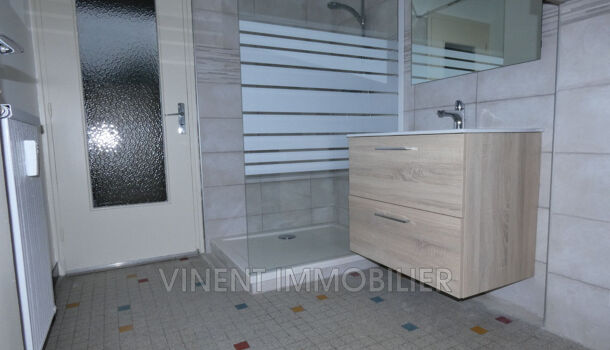 Appartement 4 pièces  à louer Donzère 26290