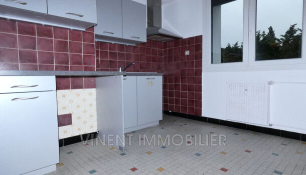 Appartement 4 pièces  à louer Donzère 26290