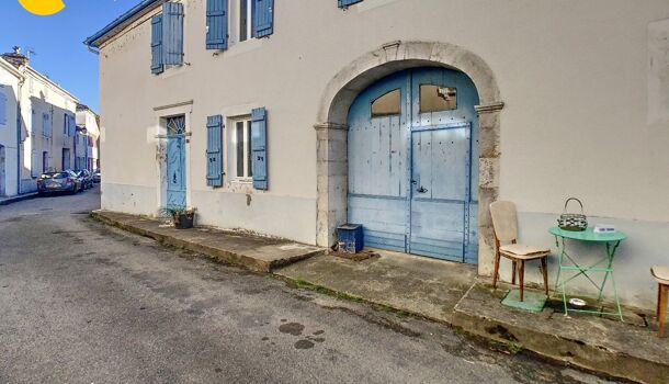 Maison de Village  7 pièces  à vendre Pomarez 40360