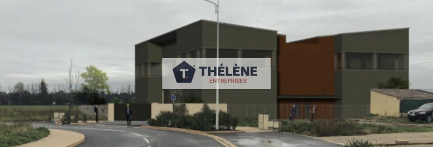 Commerce  990 m² à louer à Vauvert (30600)