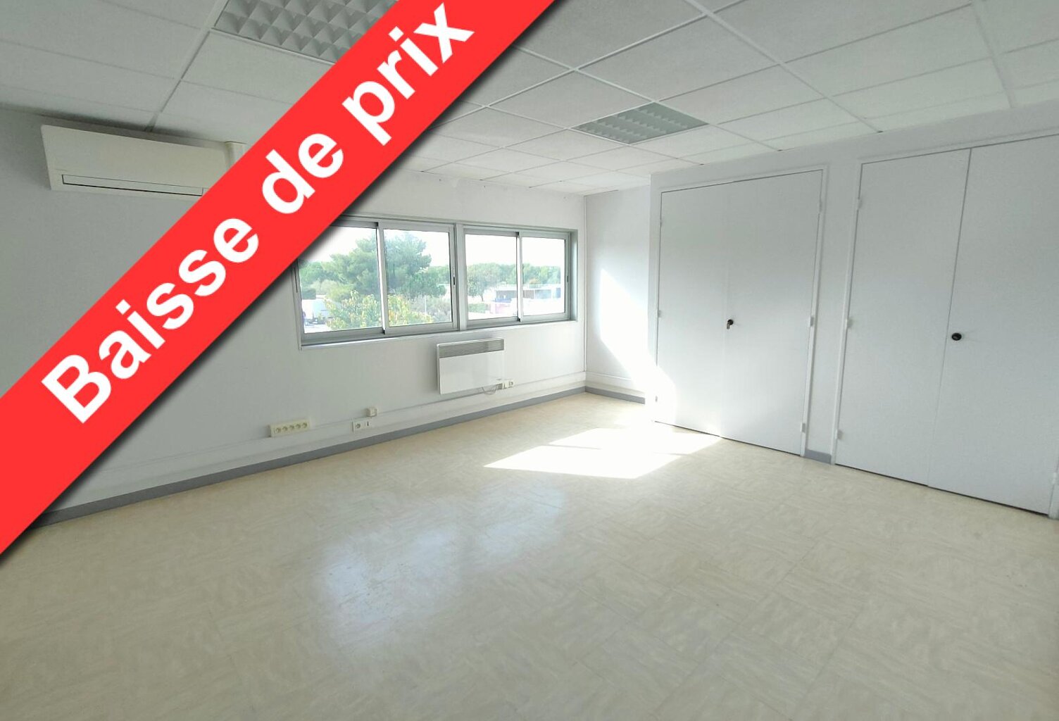 Location bureau 6 pièces  à Martigues (13500) — photo 1
