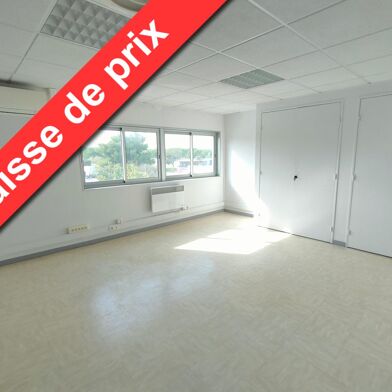 Bureau 6 pièces 1650 €