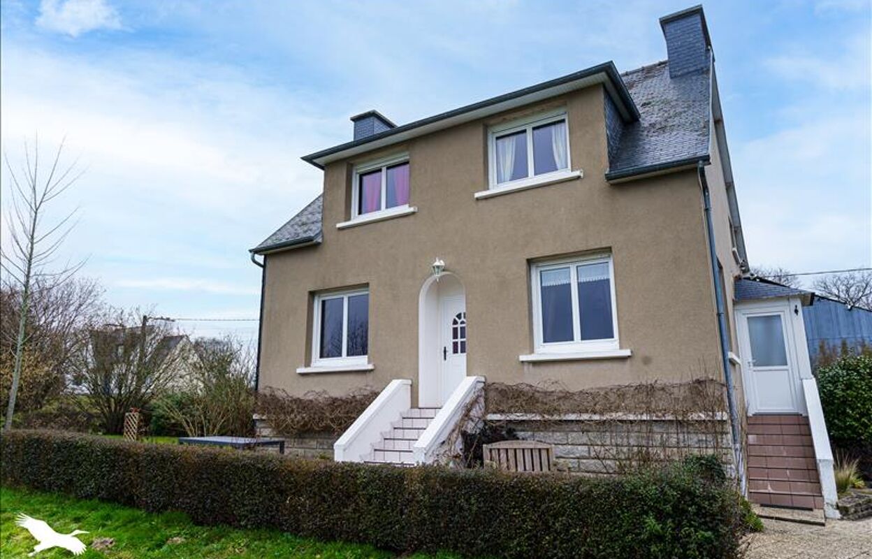maison 6 pièces 115 m2 à vendre à Plounévézel (29270)