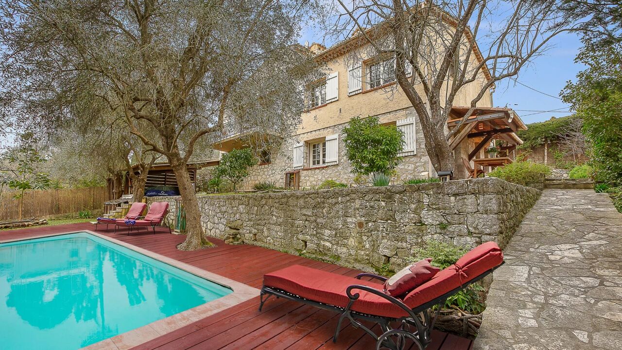 maison 9 pièces 189 m2 à vendre à Mougins (06250)