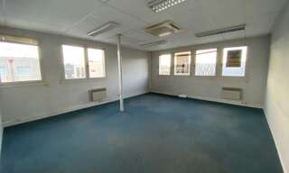 Bureau  387 m² à louer à Chantepie (35135)