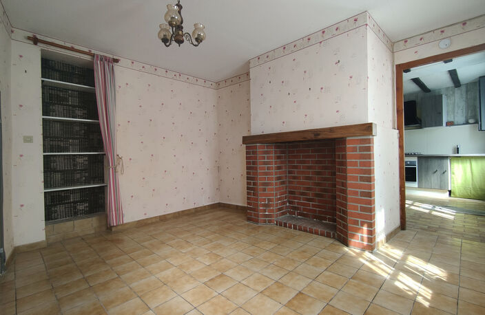 PLEIN CENTRE VILLE, TRES BELLE MAISON ANCIENNE RENOVEE AVEC — photo 3