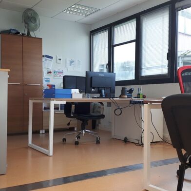 Bureau 50 m²