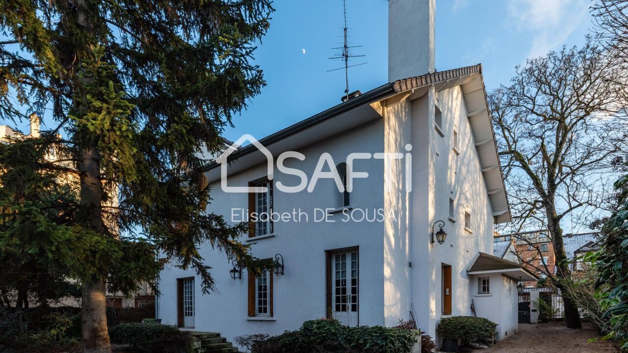 maison 12 pièces 269 m2 à vendre à Vitry-sur-Seine (94400)