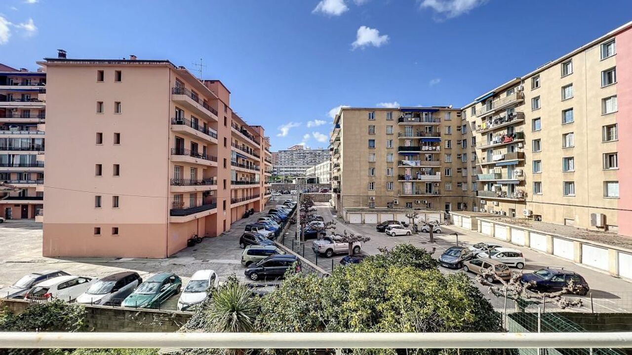 appartement 3 pièces 56 m2 à vendre à Ajaccio (20000)