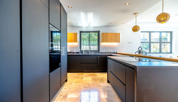 Villa / Maison 6 pièces  à vendre Sainte-Maxime 83120