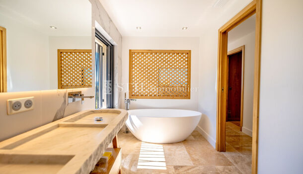 Villa / Maison 6 pièces  à vendre Sainte-Maxime 83120