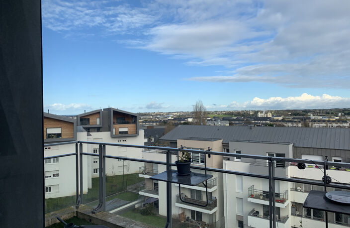 T2 avec terrasse - Garage - locataire en place — photo 2