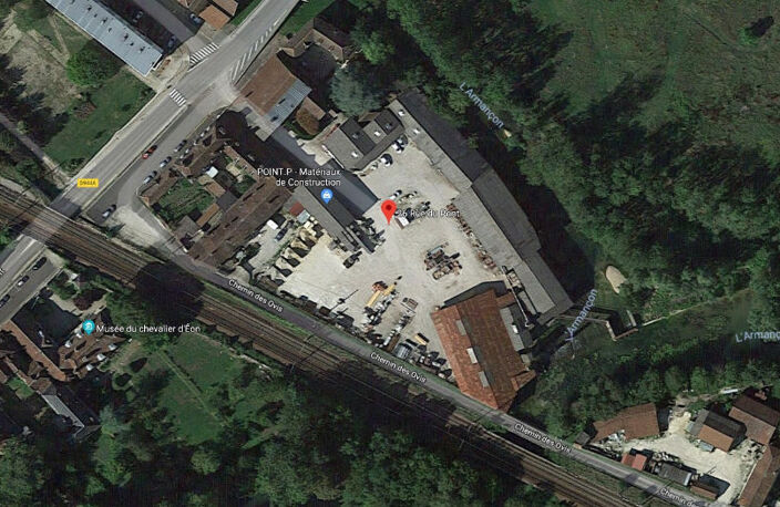 Ensemble immobilier développant 2900m² de surface de bâtiments sur une parcelle de 7850m² — photo 4