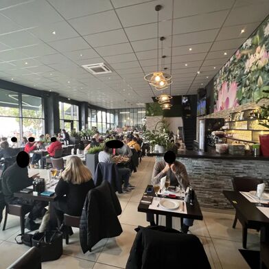 Commerce 3 pièces 345600 €