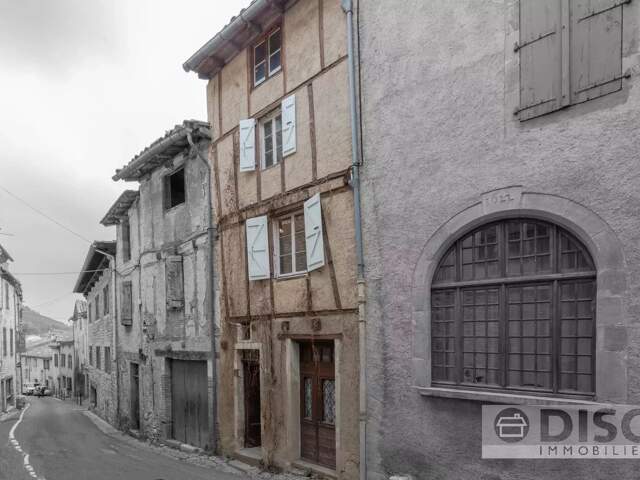 Charmante maison de village avec cave et atelier. — photo du bien