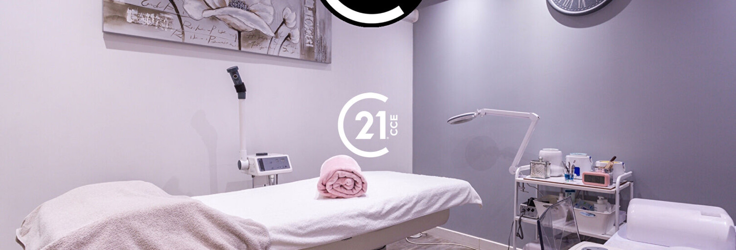 Commerce  35 m² à vendre à Antibes (06160)