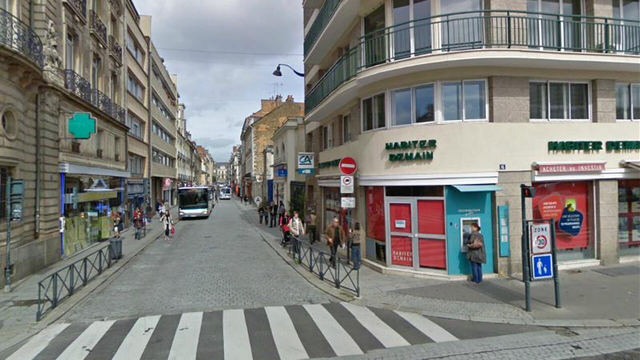 bureau  pièces 84 m2 à louer à Rennes (35000)