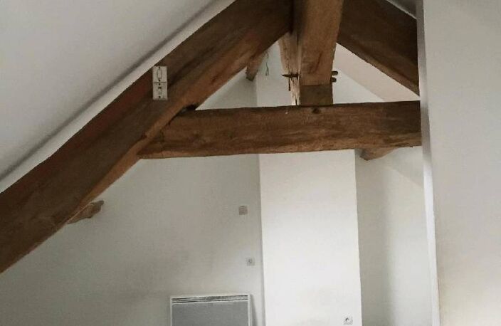 Location maison 3 pièces 89 m² à Château-Landon (77570) — photo 3