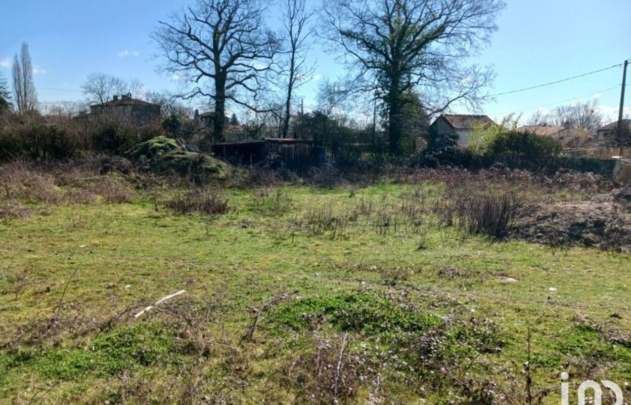 terrain  pièces 2700 m2 à vendre à Bressuire (79300)