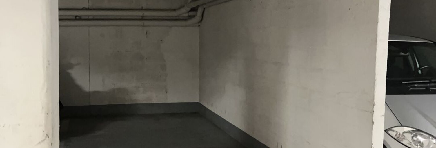 Garage  12 m² à louer à Paris 2 (75002)