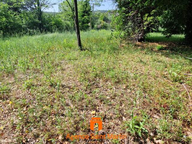 Terrain constructible — photo du bien