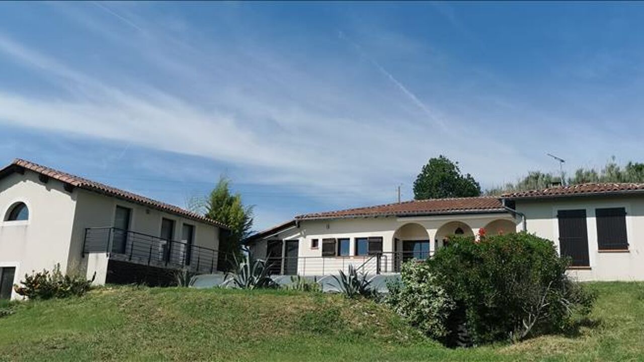 maison 6 pièces 220 m2 à vendre à Lavaur (81500)