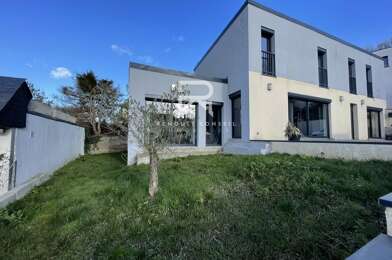 Maison  375500 €