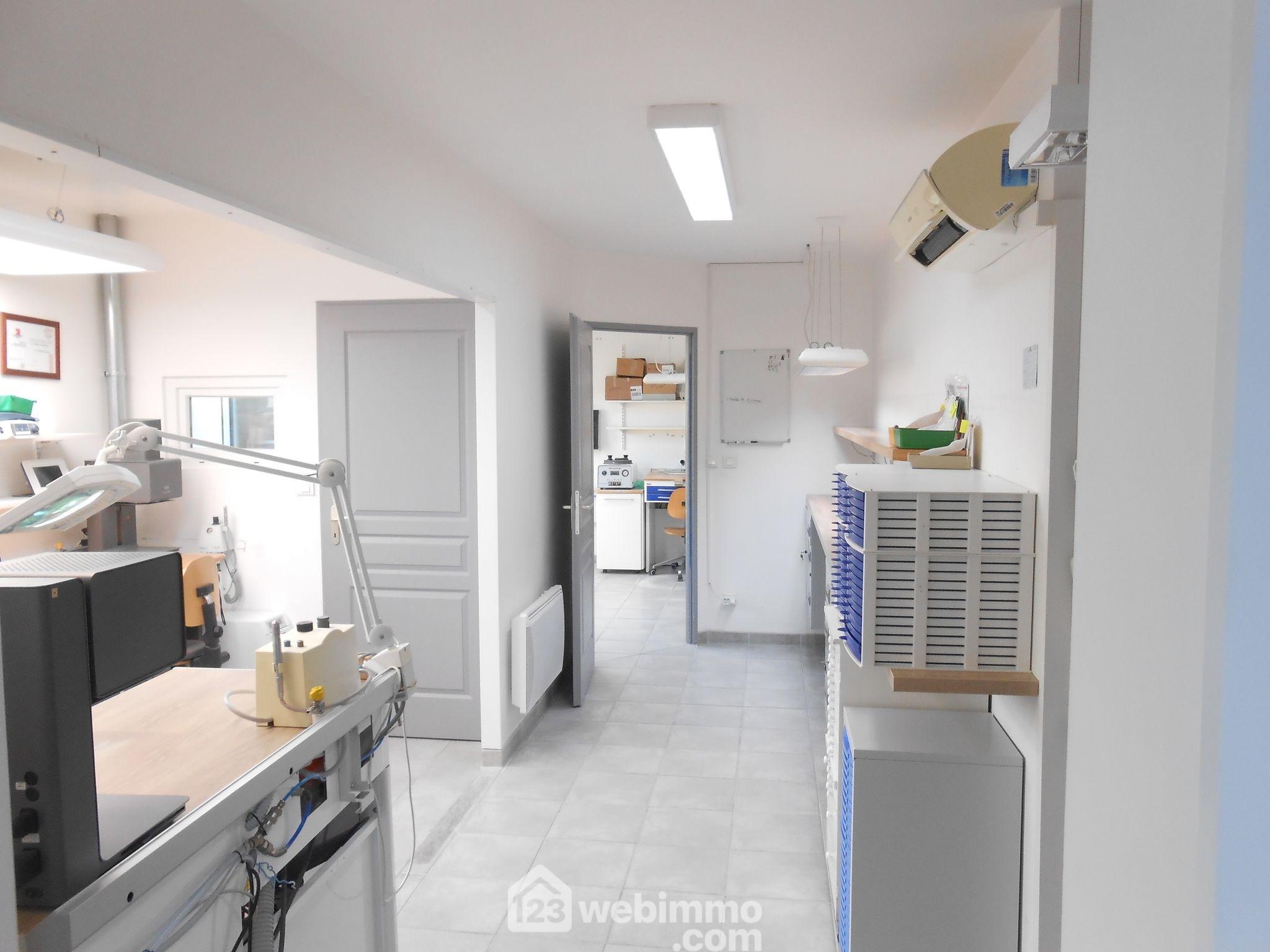 Photo Maison - 124m² - Neuville-de-Poitou image 3/4