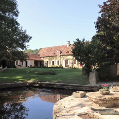 Maison 12 pièces 845000 €