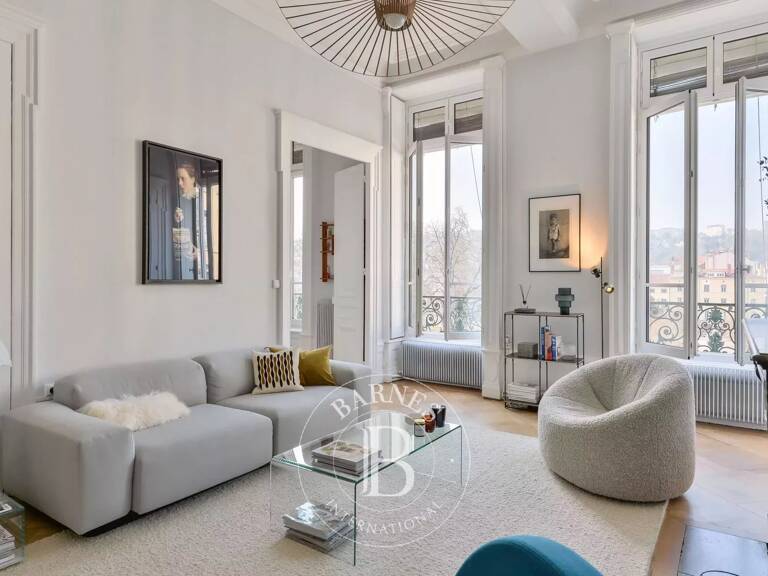 Lyon 2 - Place Carnot - Appartement de 79,02 m²  - 3ème étage - Ascenseur - 1 Grenier - 2 Chambres — photo 1