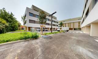 Bureau  747 m² à louer à Dardilly (69570)