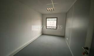 Bureau  977 m² à louer à Lyon 9 (69009)