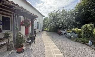 Maison 11 Pièces 250 m² à vendre à Combiers (16320)