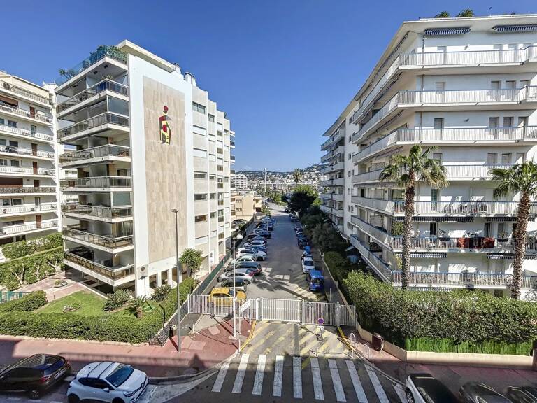Cannes Palm Beach 2p en étage élevé à proximité de Bijou plage — photo 1
