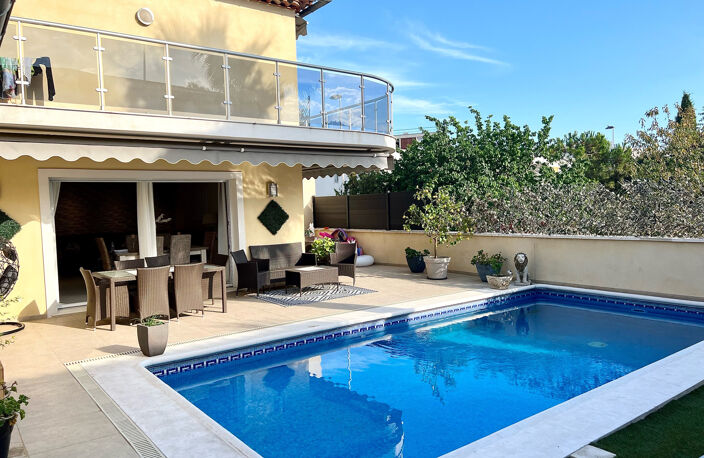 CANNES PROCHE BAS CROIX DES GARDES VILLA T7 SUD 220M2 PISCIN — photo 4