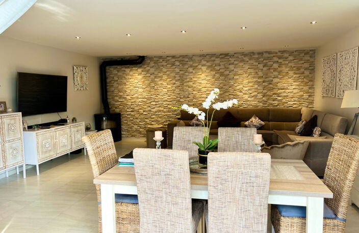 CANNES PROCHE BAS CROIX DES GARDES VILLA T7 SUD 220M2 PISCIN — photo 5