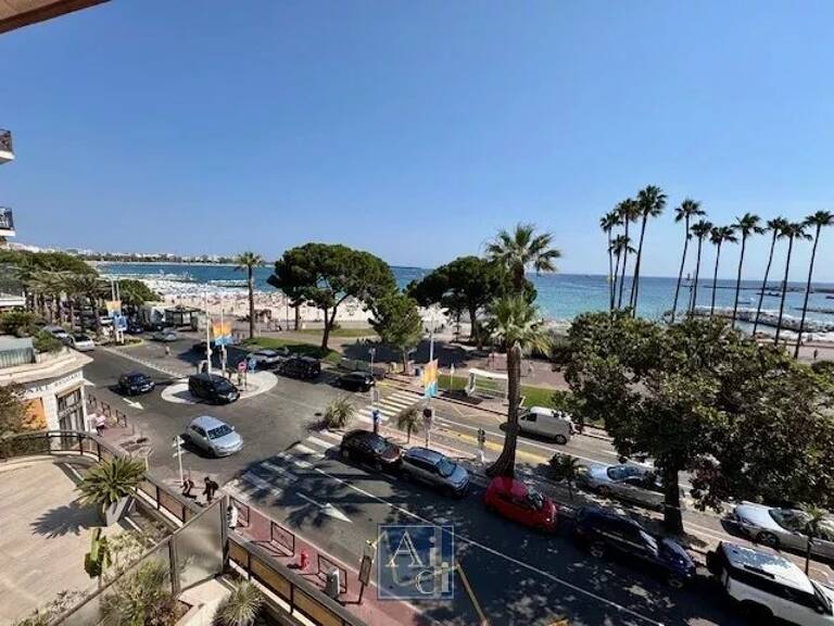 Cannes Gray d'Albion vue mer — photo 1
